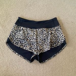 Outdoor Voices Cheetah Hudson 2.5 Short